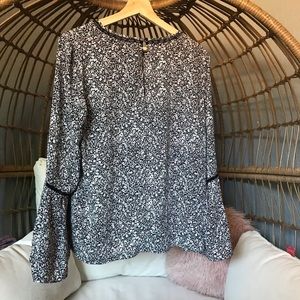 LOFT Tops - LOFT Floral Flare Sleeve Blouse LOFT Tops - LOFT Floral Flare Sleeve Blouse